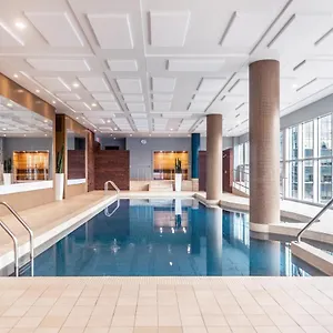 Le Crystal Canada